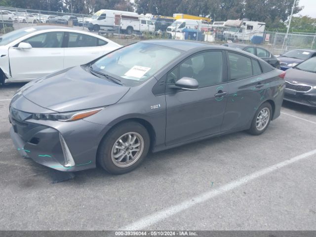 JTDKAMFP8N3198558 Toyota Prius Prime Xle