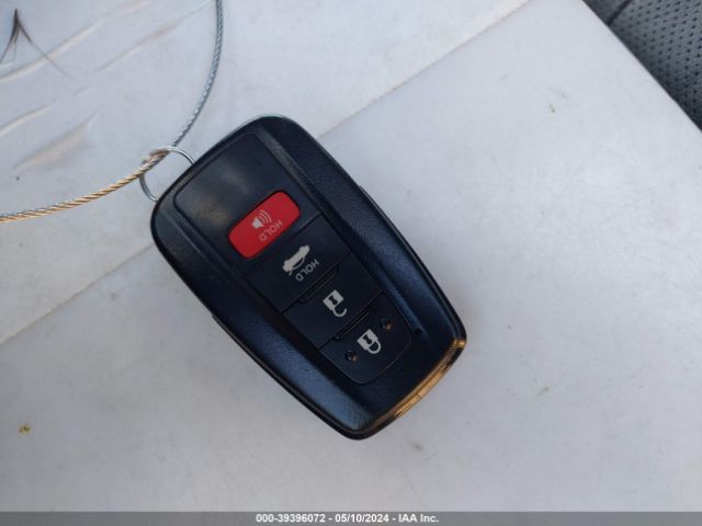 4T1F31AK7NU592841 Toyota Camry Xle Hybrid