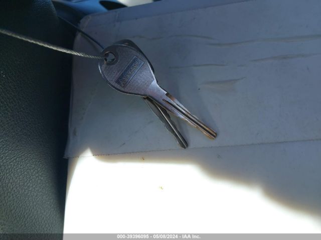 3N1CN7AP7EL845038 Nissan Versa 1.6 S+