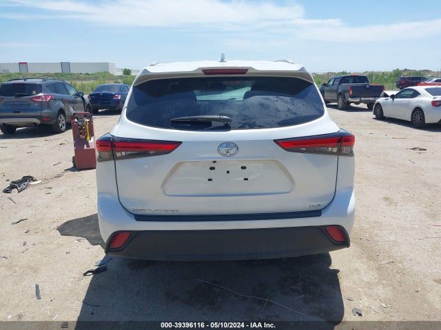 Toyota Highlander Xle 2022 5TDHZRAHXNS554832 Image 16