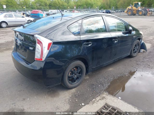 JTDKN3DUXE1738379 Toyota Prius Two