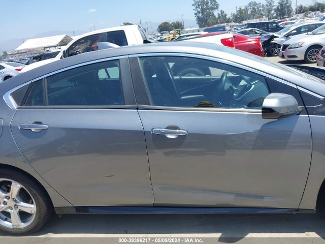 Chevrolet VOLT LT 2018 1G1RC6S56JU113822 Image 13