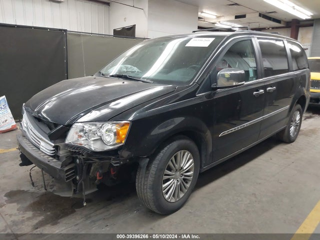 2C4RC1CG1GR159008 Chrysler Town & Country Touring-l Anniversary Edition