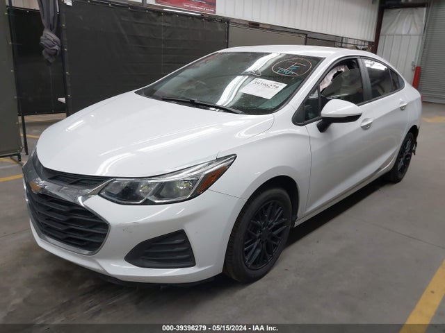 Chevrolet CRUZE LS 2019 1G1BC5SM3K7150944 Image 2