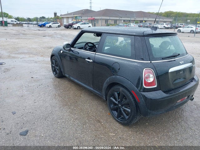 2012 MINI COOPER WMWSU3C52CT255450 Photo 2