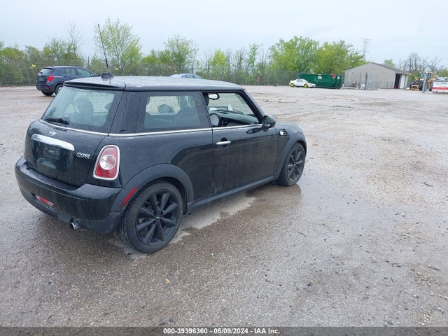 2012 MINI COOPER WMWSU3C52CT255450 Photo 3