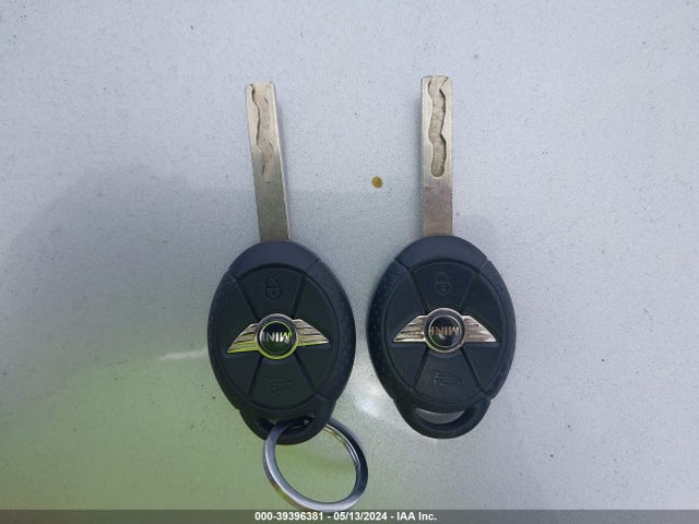 2006 MINI COOPER WMWRC33566TK16012 Photo 10