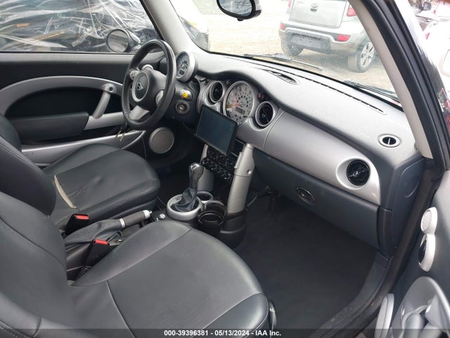 2006 MINI COOPER WMWRC33566TK16012 Photo 4