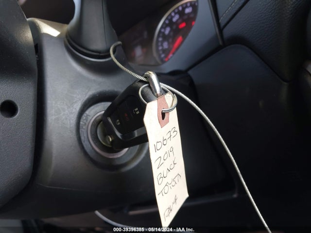 Toyota RAV4 LE 2019 2T3H1RFV5KW007614 Image 11