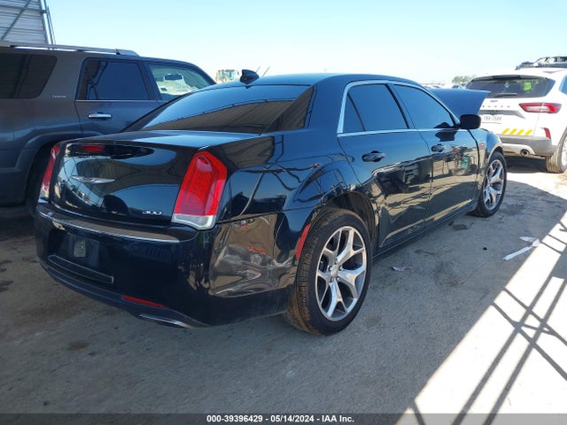 2C3CCAAG0FH837832 Chrysler 300 Limited