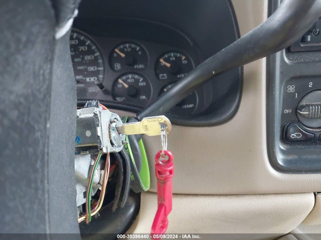 2001 GMC YUKON XL 3GKEC16T71G257565 Photo 10