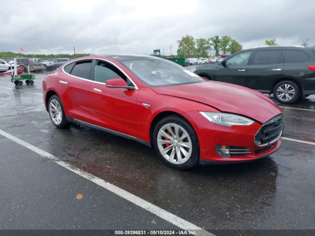 2015 Tesla Model S 85d/p85d მანქანა იყიდება აუქციონზე, vin: 5YJSA1E47FF114059, აუქციონის ნომერი: 39396831