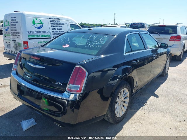 Chrysler 300 2014 2C3CCAAGXEH164322 Image 4