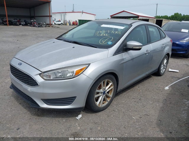 Ford FOCUS SE 2016 1FADP3F28GL302061 Image 2