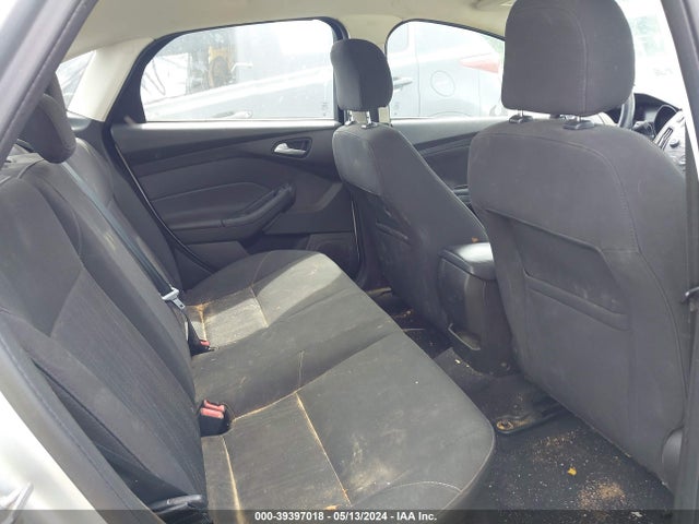 Ford FOCUS SE 2016 1FADP3F28GL302061 Image 8