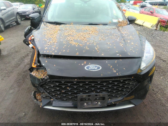 1FMCU9BZ8LUB37505 Ford Escape Se Sport Hybrid
