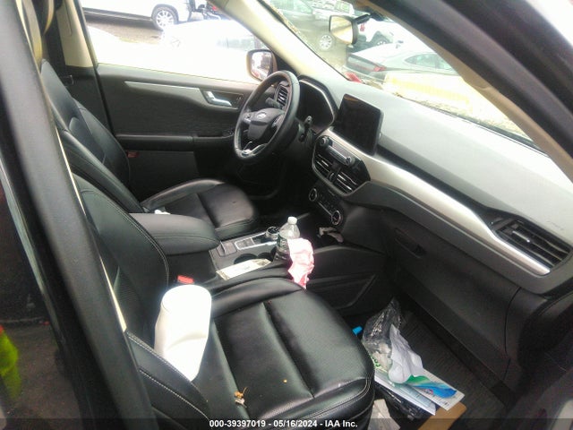 1FMCU9BZ8LUB37505 Ford Escape Se Sport Hybrid