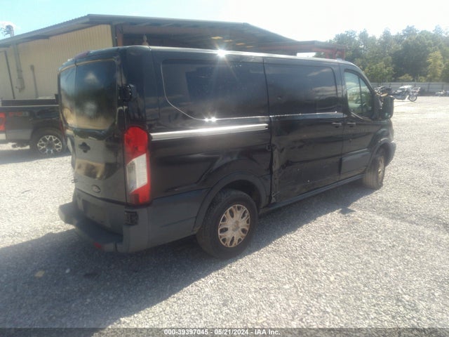 Ford Transit-150 2017 1FTYE1YM8HKA47780 Image 4