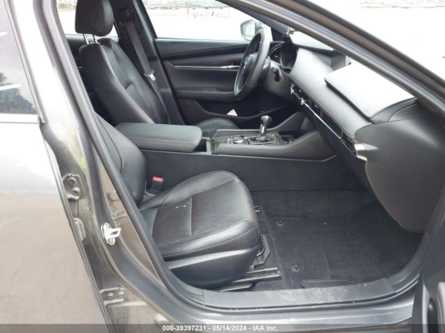 JM1BPANM9K1140633 Mazda Mazda3 Premium Package
