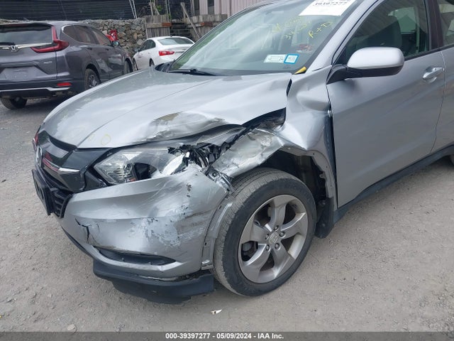 Honda HR-V LX 2018 3CZRU6H30JG709502 Image 6