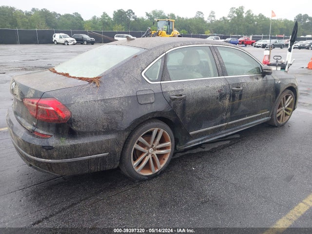 1VWDT7A33HC019031 Volkswagen Passat 1.8t R-line
