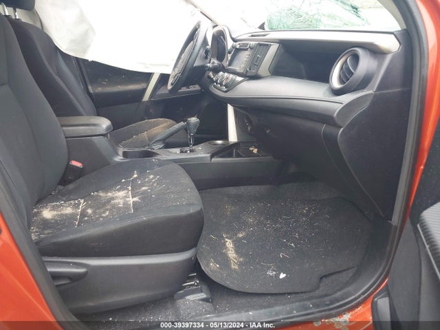 Toyota RAV4 LE 2015 2T3BFREV8FW277449 Image 5