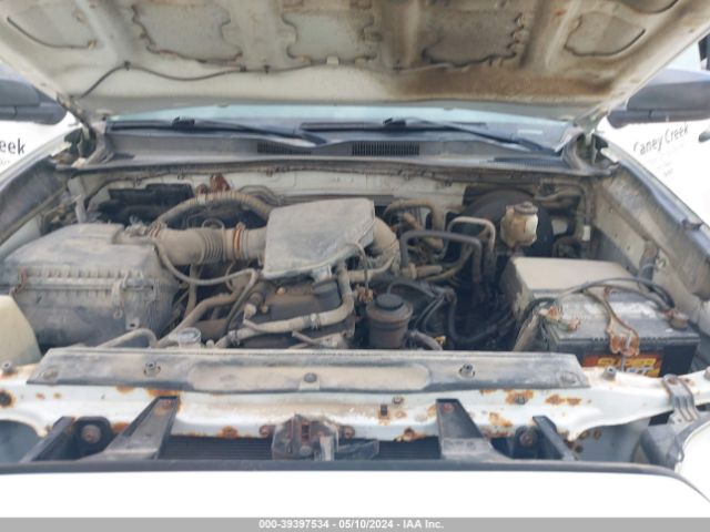 5TFRX5GN0GX069581 Toyota Tacoma Sr