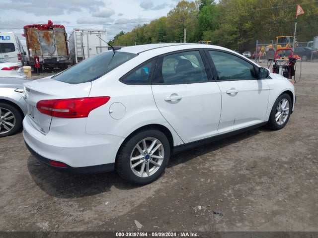 Ford FOCUS SE 2016 1FADP3F20GL359984 Image 4