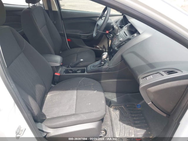 Ford FOCUS SE 2016 1FADP3F20GL359984 Image 5