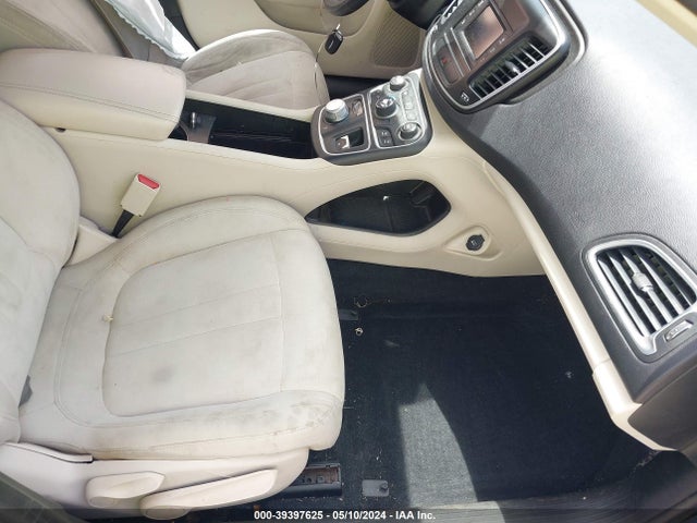 1C3CCCAB5FN728371 Chrysler 200 Limited