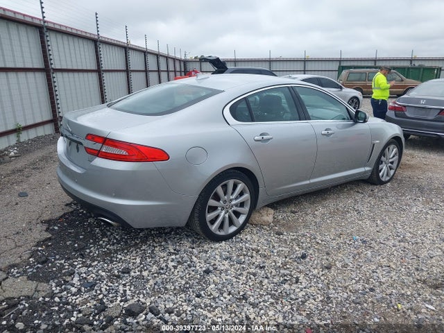 2013 JAGUAR XF SAJWJ0EF3D8S82048 Photo 3