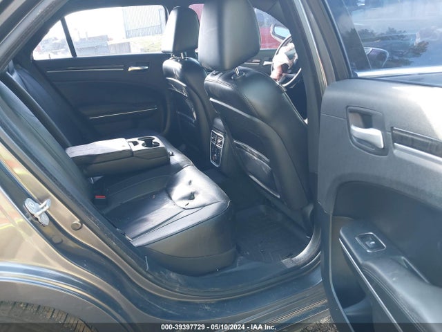 2C3CCAKG0EH181418 Chrysler 300c Awd