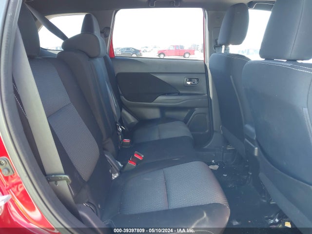Mitsubishi Outlander Le 2018 JA4AZ3A37JZ029927 Image 8