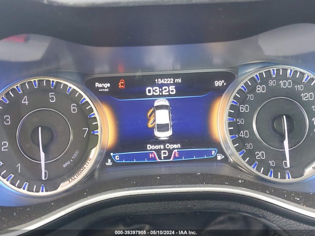 1C3CCCCB8FN732458 Chrysler 200 C