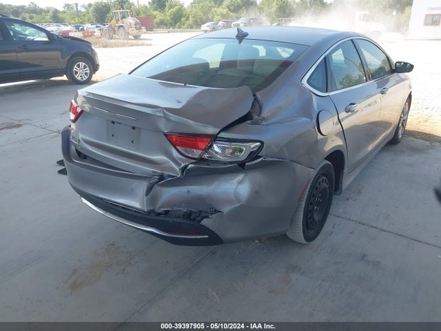 1C3CCCCB8FN732458 Chrysler 200 C