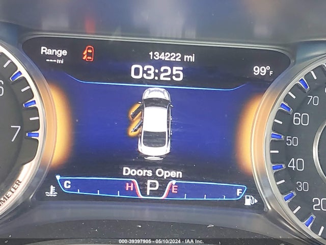 1C3CCCCB8FN732458 Chrysler 200 C