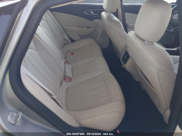 1C3CCCCB8FN732458 Chrysler 200 C