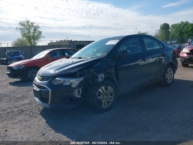 Chevrolet Sonic Ls Auto 2017 1G1JB5SG4H4169425 Image 2