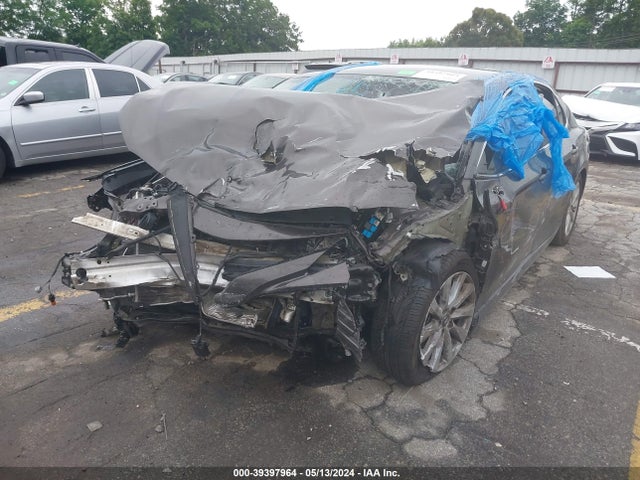 Toyota CAMRY LE 2019 4T1B11HK9KU725458 Image 2