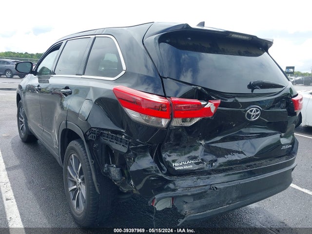 Toyota Highlander Xle 2017 5TDJZRFH3HS432134 Image 3