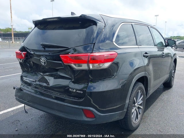 Toyota Highlander Xle 2017 5TDJZRFH3HS432134 Image 4