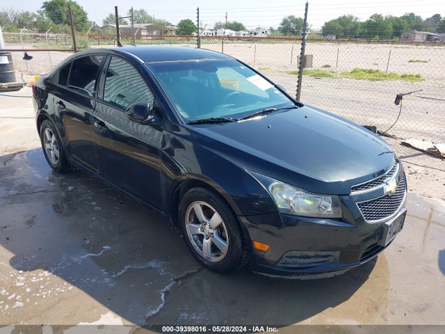 2014 1G1PA5SH3E7250948 main image