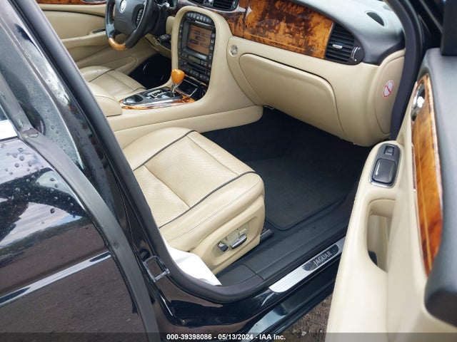 2008 JAGUAR XJ SAJWA82B58SH26266 Photo 4