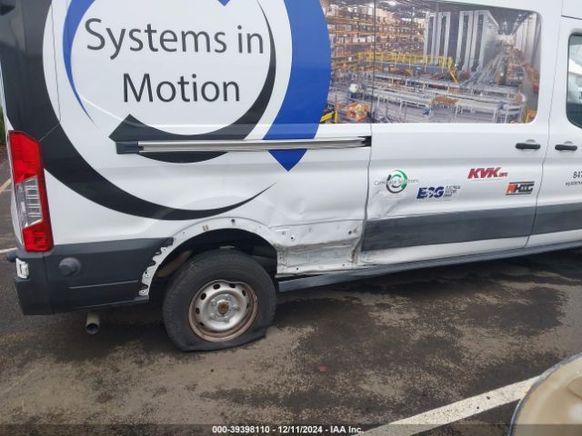 1FTYE1C83NKA50558 Ford Transit-150 Cargo Van