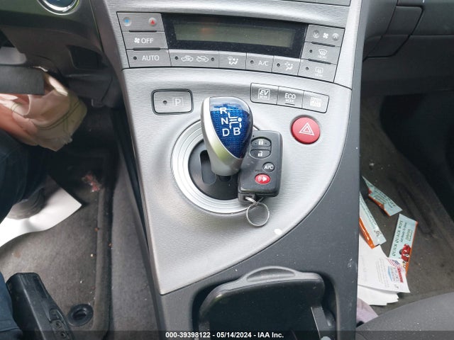 Toyota Prius Three 2015 JTDKN3DUXF0445539 Image 11