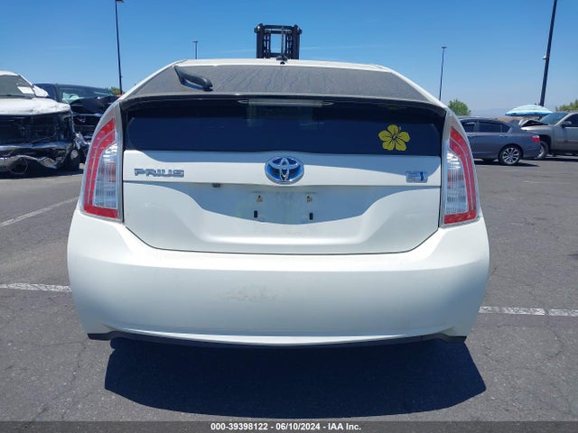 Toyota Prius Three 2015 JTDKN3DUXF0445539 Image 17