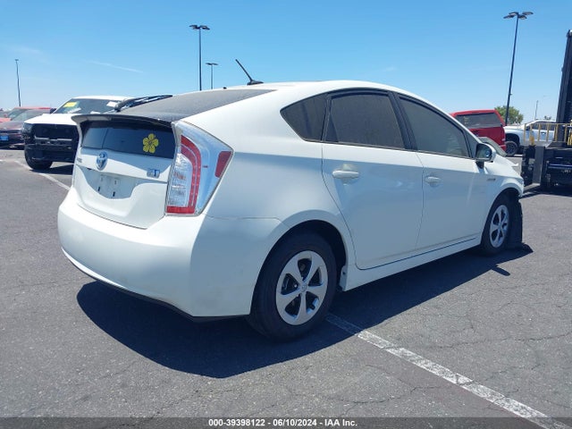 Toyota Prius Three 2015 JTDKN3DUXF0445539 Image 4