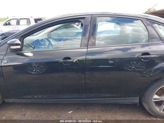 Ford FOCUS SE 2014 1FADP3F21EL424404 Image 14