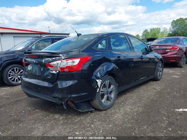 Ford FOCUS SE 2014 1FADP3F21EL424404 Image 4