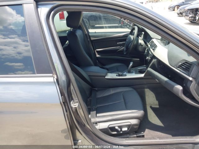 WBA8E1G5XGNT35725 BMW 320i